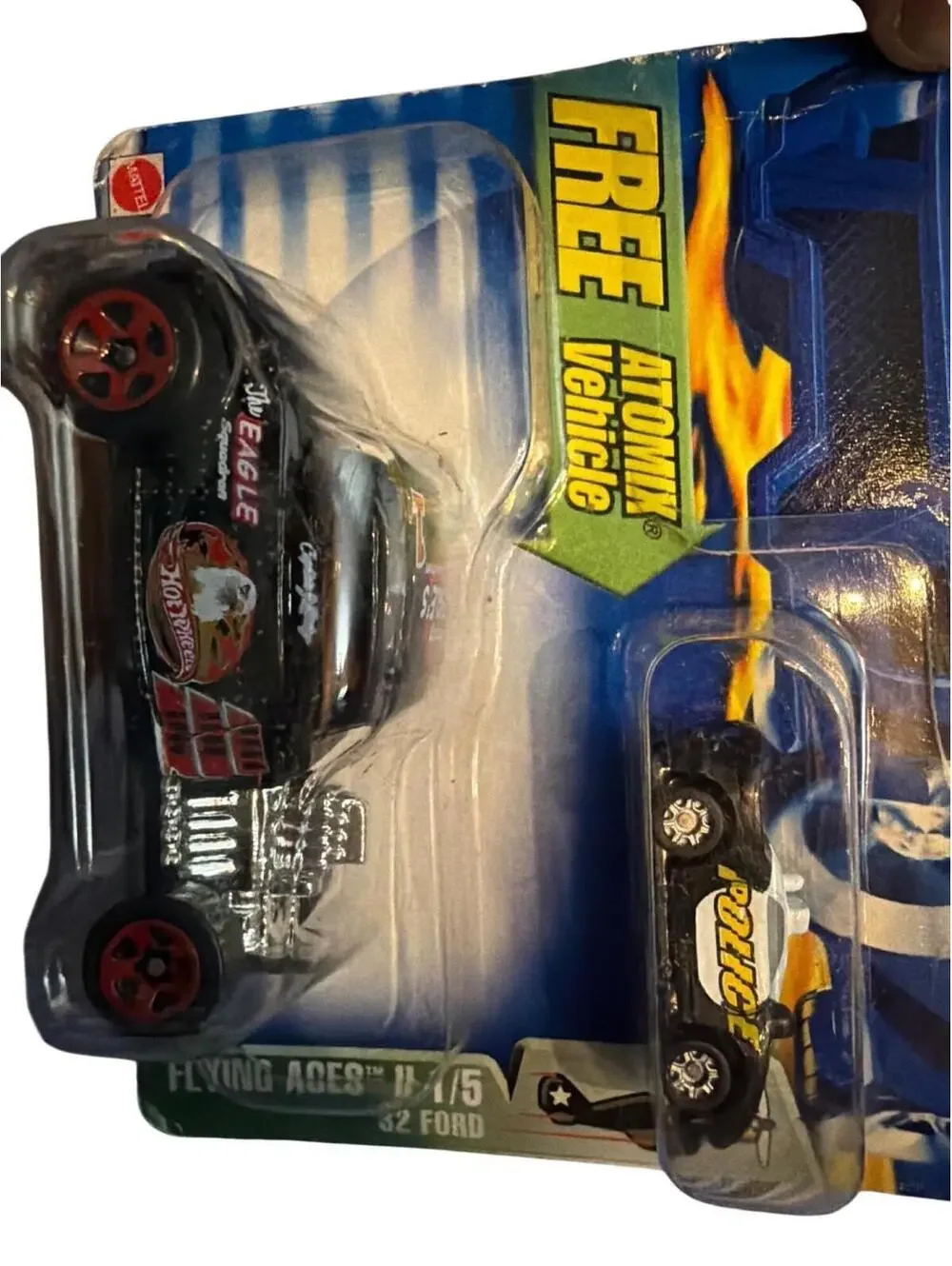 Hot Wheels Flying Aces 32 Ford Die-Cast Car & Bonus Atomic Police Vehicle - 075